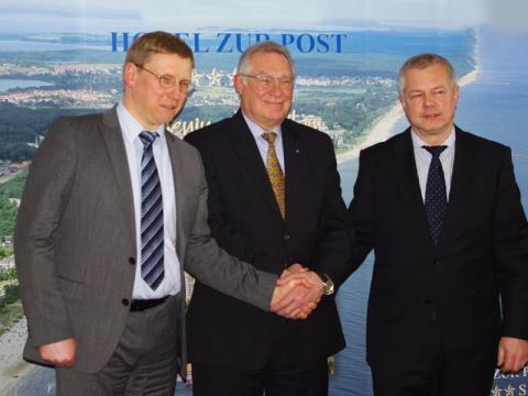 Die Gesellschafter: Volker Brautzsch, Gerhard G&uuml;hler, Dr. Ulrich Basteck (v.l.)