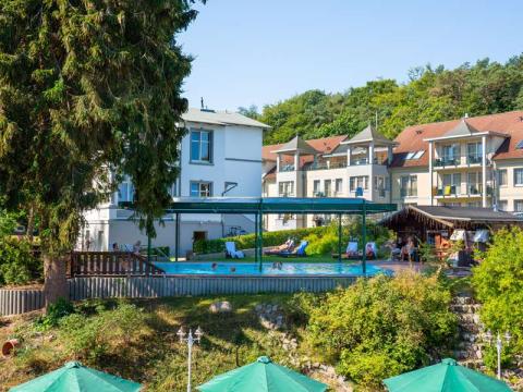 Blick auf die Au&szlig;enanlage